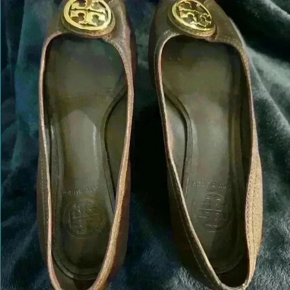 Tory Burch Peep Toe Wedge - Picture 3 of 12